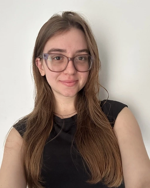 Retrato de Yedda Maria de Faria, Agente de Suporte da iiBrasil